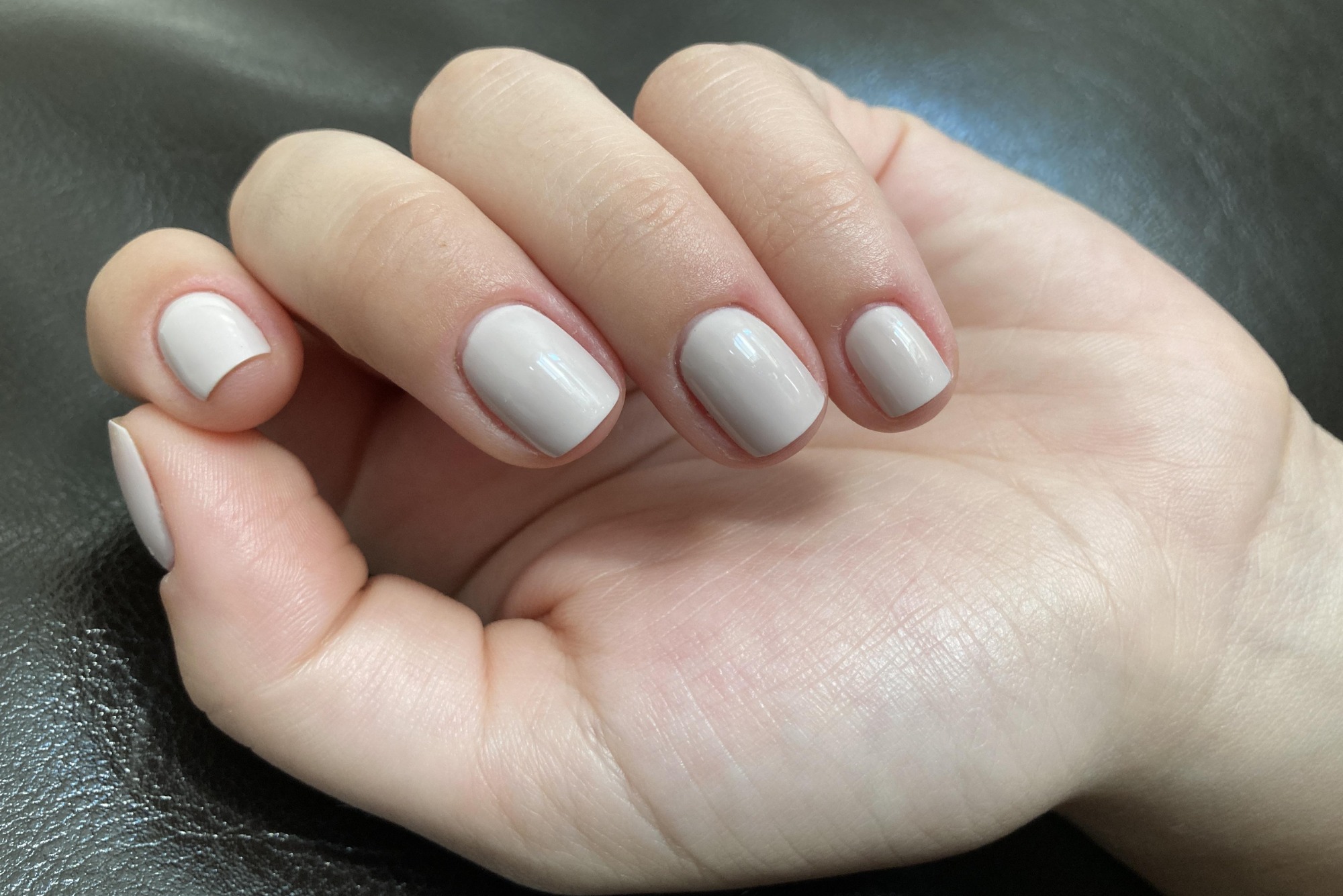 The Benefits of Neutral Nail Polish Colors