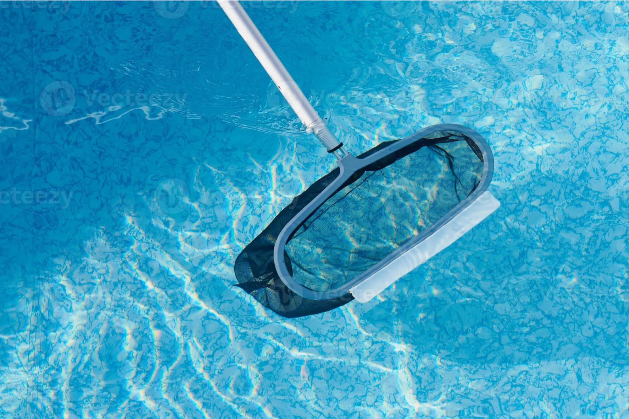 Swimming Pool Cleaning Services